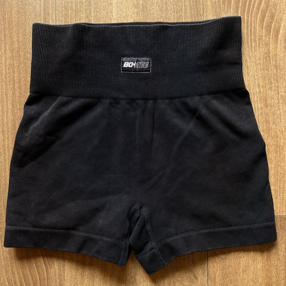 BOANDTEE BO+TEE SHORTS